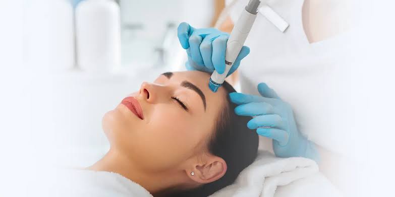 Hydrodermabrasion Facial
